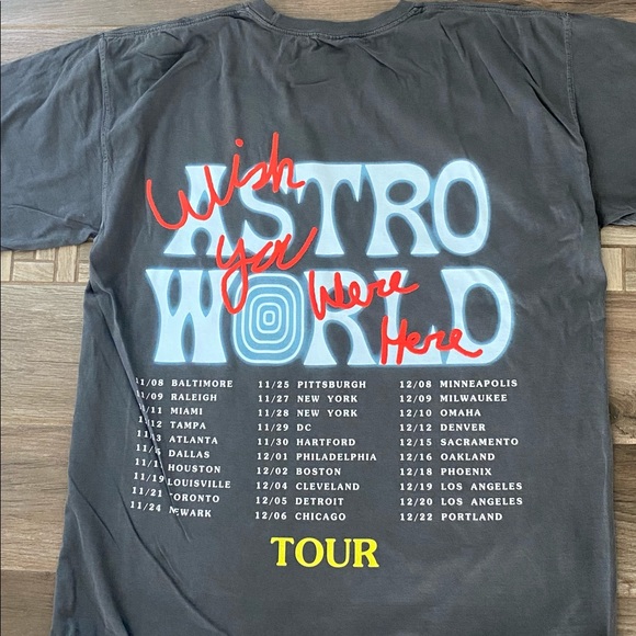 Travis Scoot Astroworld Tour Band Tee - Picture 2 of 3